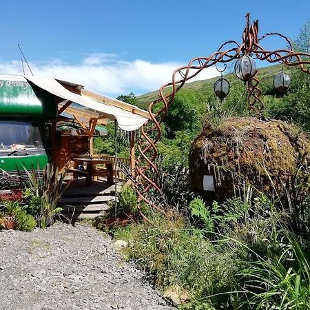 Truck & Pod Creative Nature Retreat. Bantry Bagian luar foto