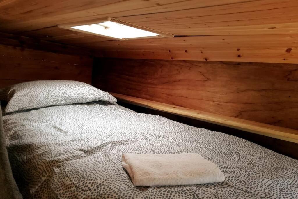 Truck & Pod Creative Nature Retreat. Bantry Bagian luar foto
