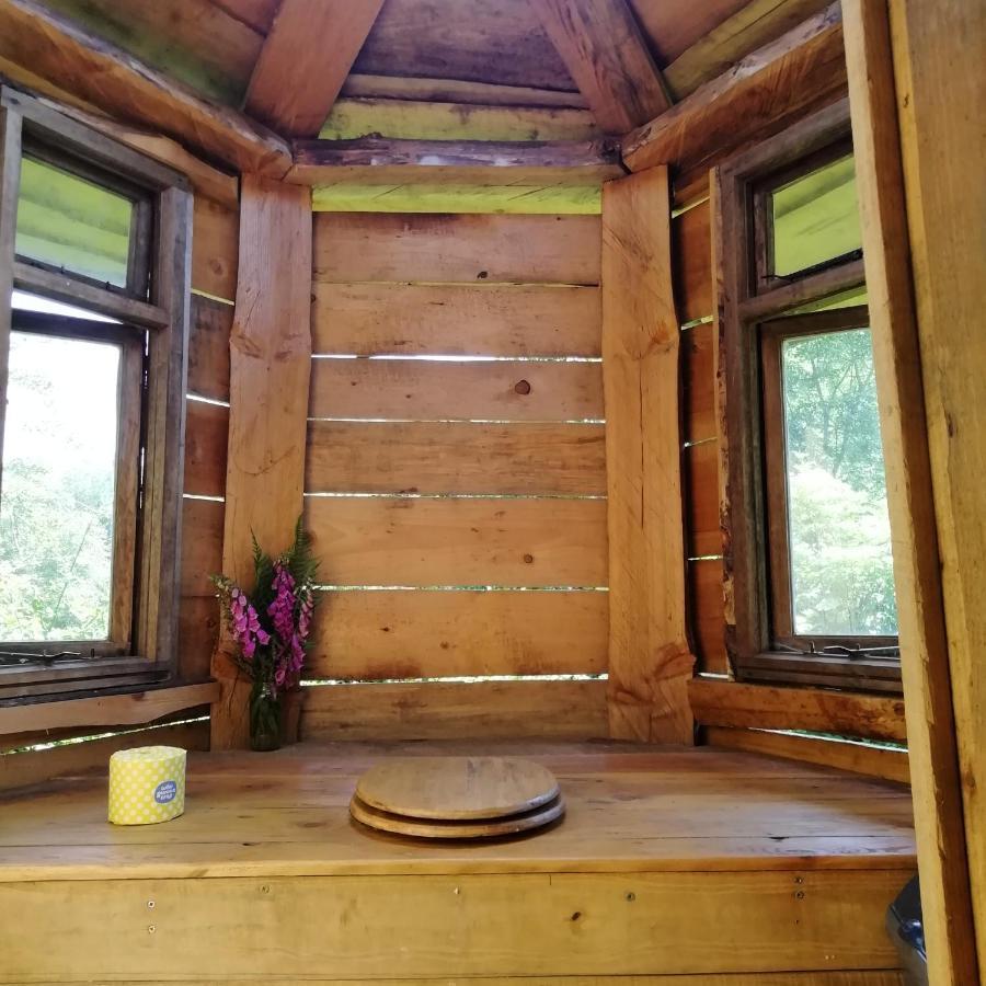 Truck & Pod Creative Nature Retreat. Bantry Bagian luar foto